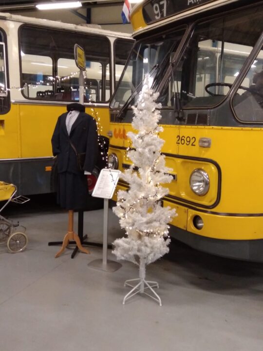 Dichters brengen kerst in NBM tot leven