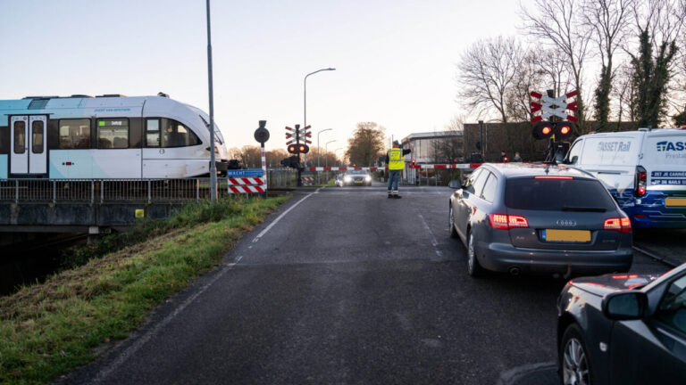 Overwegstoring aan de Borgercompagniesterstraat in Sappemeer