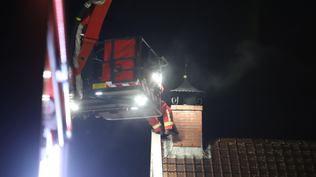 Schoorsteenbrand. Foto 112hoogezand