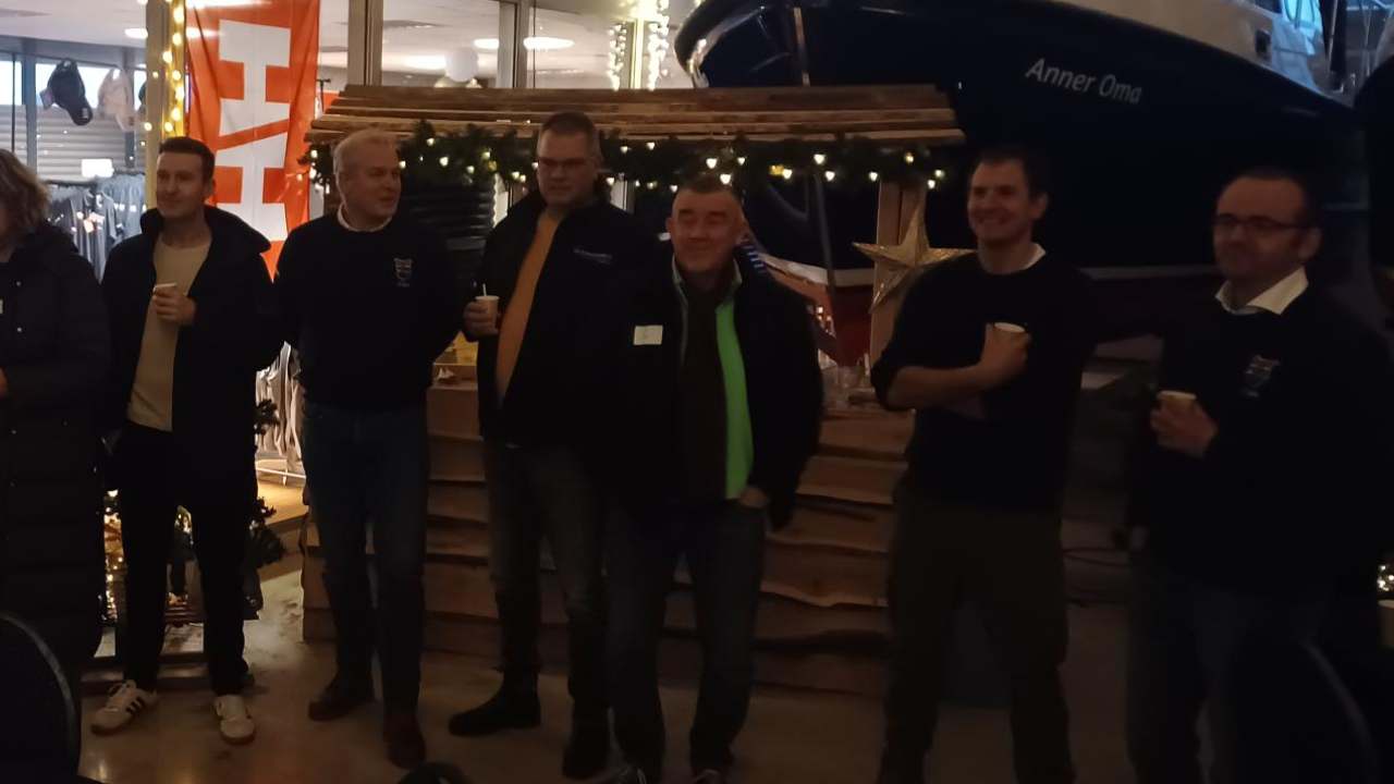 Sponsoren ZNC bezoeken Pedro Boat