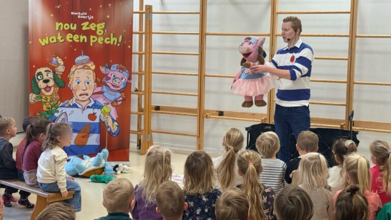 Kleuters samen naar Simsala Saartje