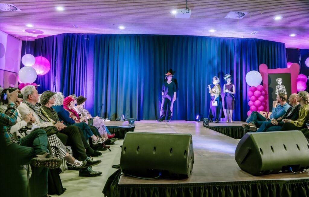 catwalk van verbinding, foto: Willem Bisschop