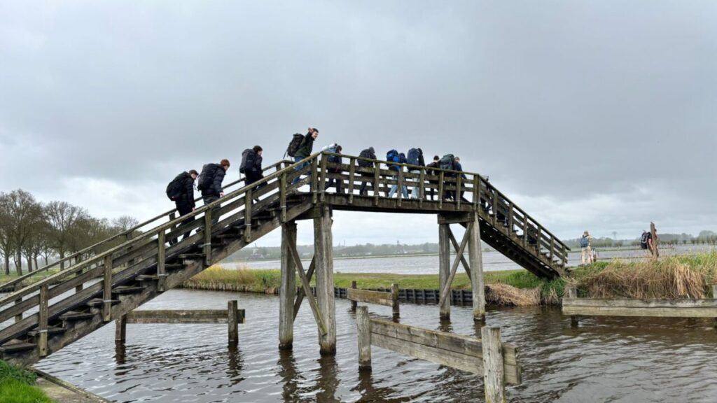 Leerlingen Aletta oefentocht rond het Zuidlaardermeer