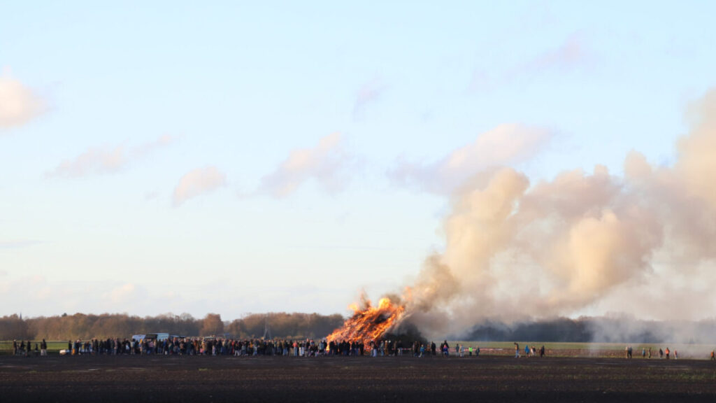 Paasvuur Kalkwijk Hoogezand