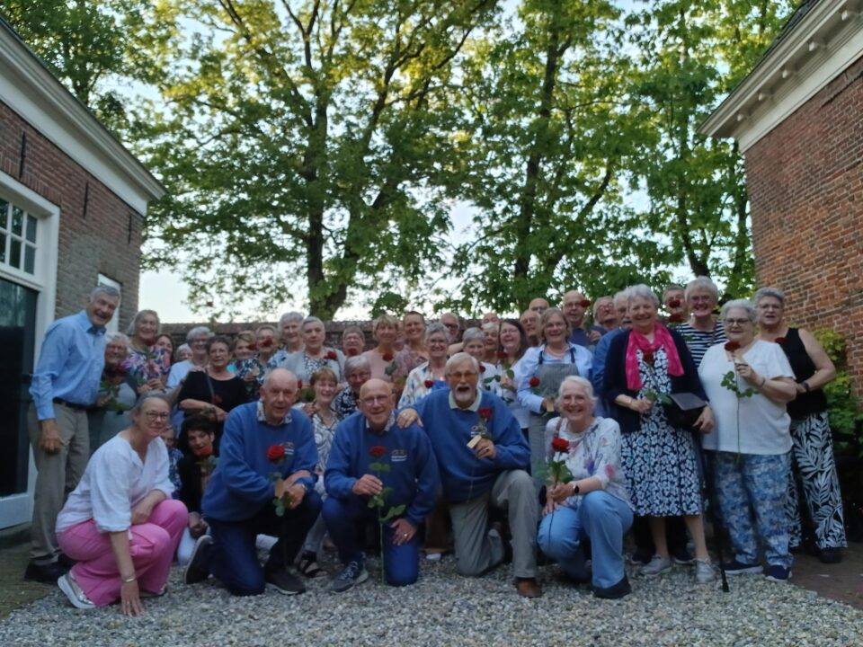Hospicevrijwilligers HS geëerd in Sappemeer