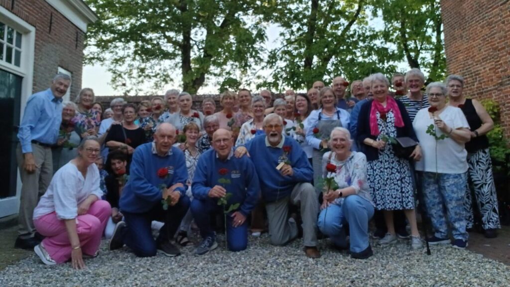 Hospicevrijwilligers HS geëerd in Sappemeer