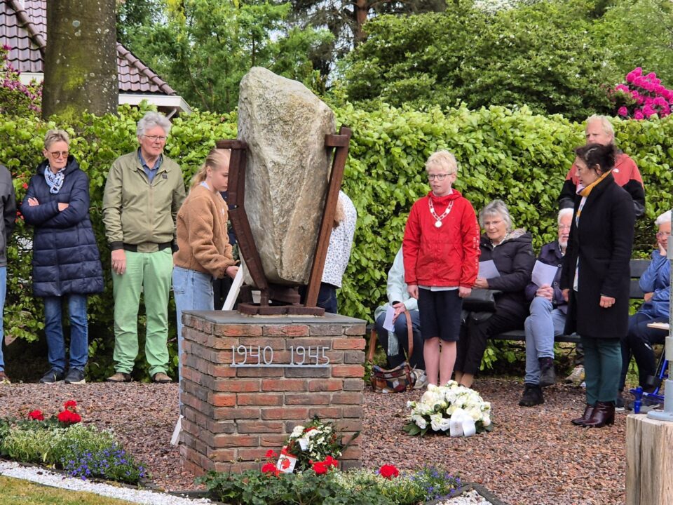Meer dan 300 mensen bij herdenking Harkstede