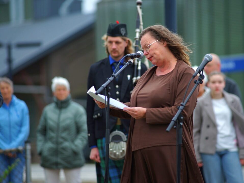 Anja Van Duuren, dodenherdenking Zuidbroek
