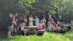 Wildplukwandeling in de Grunotuin met Ilse Donker tijdens de Week van de Biodiversiteit