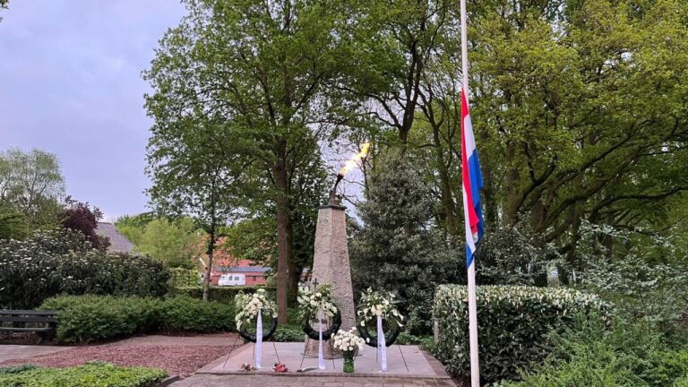 Jaarlijkse Dodenherdenking Slochteren