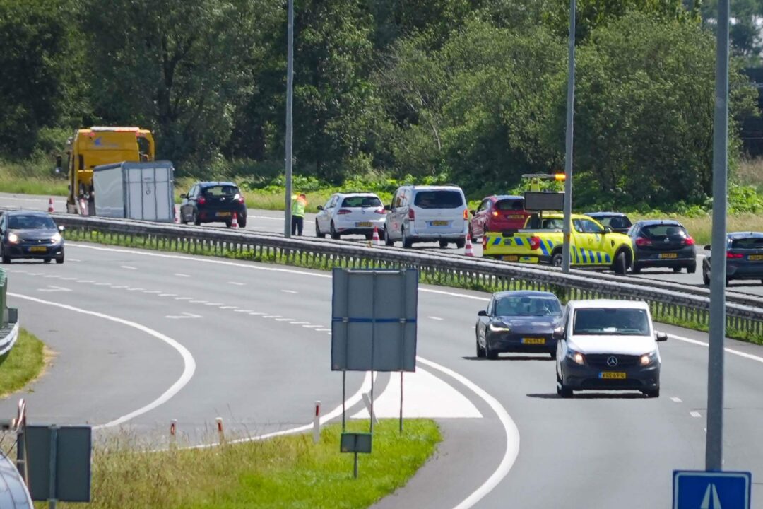 Aanhanger los op A7 bij Westerbroek
