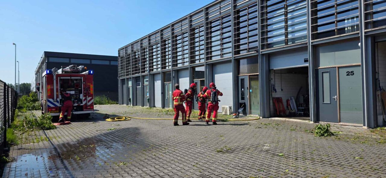 aan de EG-weg op Brand, bedrijventerrein De Gouden Driehoek in Zuidbroek
