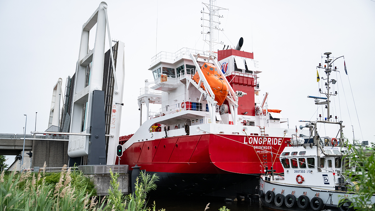 Transport Longpride, scheepswerf in Foxhol zorgt voor files