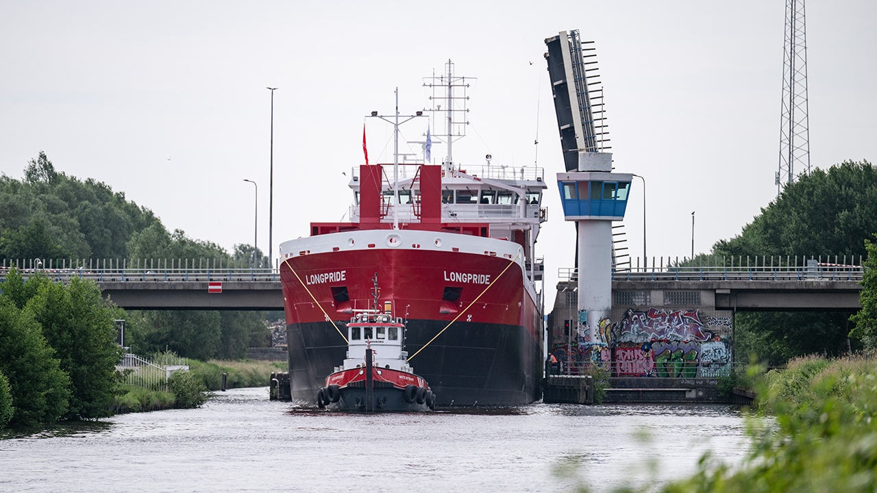 Transport Longpride, scheepswerf in Foxhol zorgt voor files