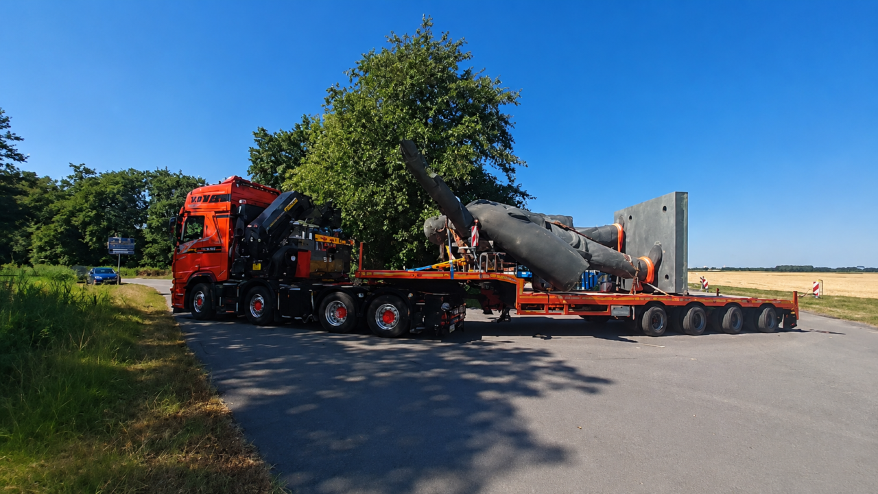 Beeld Lenin Tjuchem op transport jul 2026
