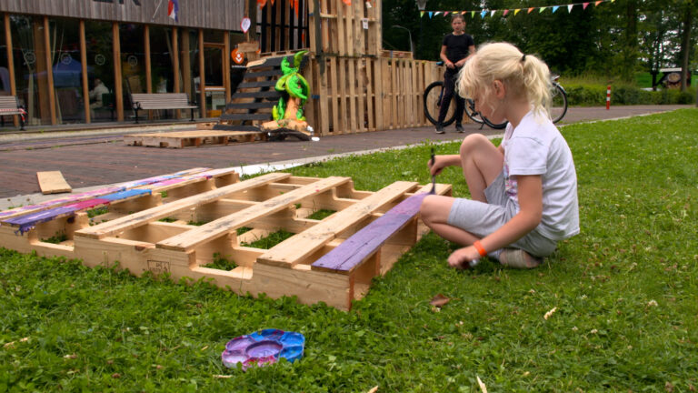 Hutten bouwen Kinderfestival