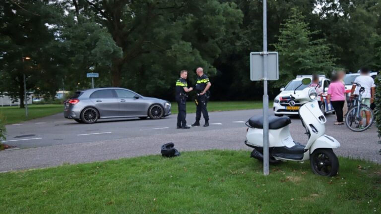 Aanrijding tussen scooter en auto op Troelstralaan Hoogezand