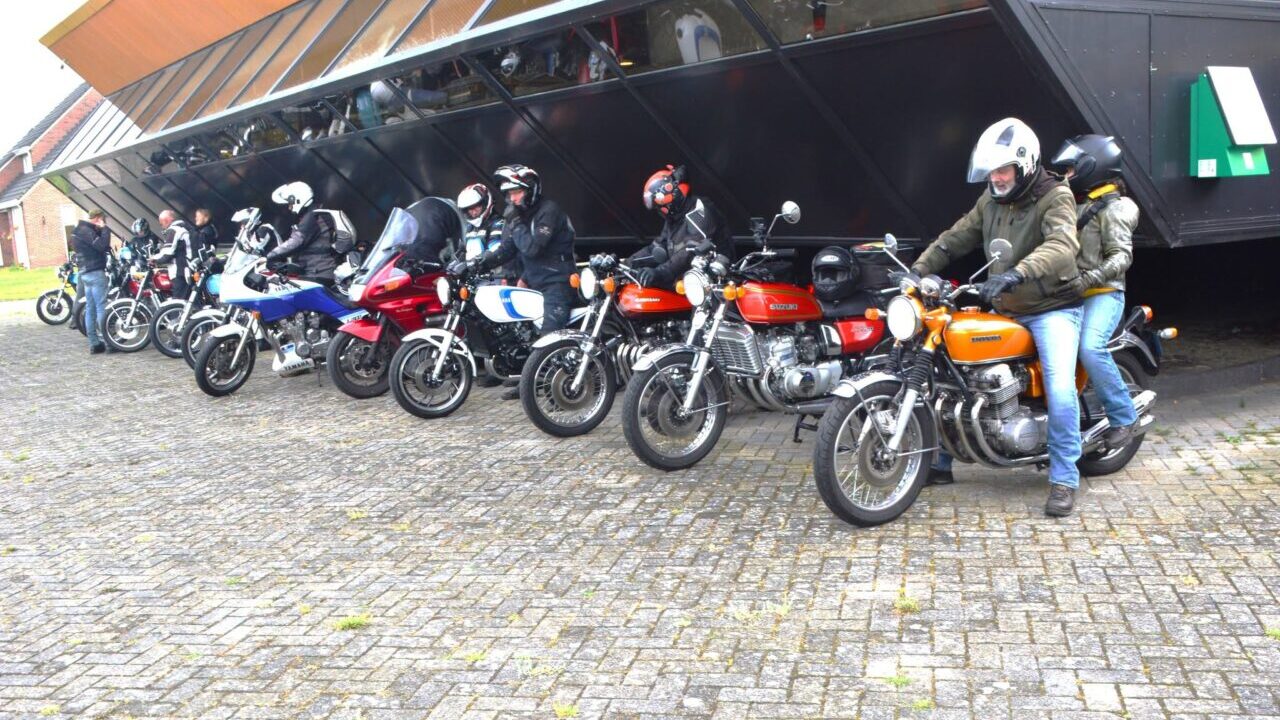 Bron: Nationaal Busmuseum Hoogezand