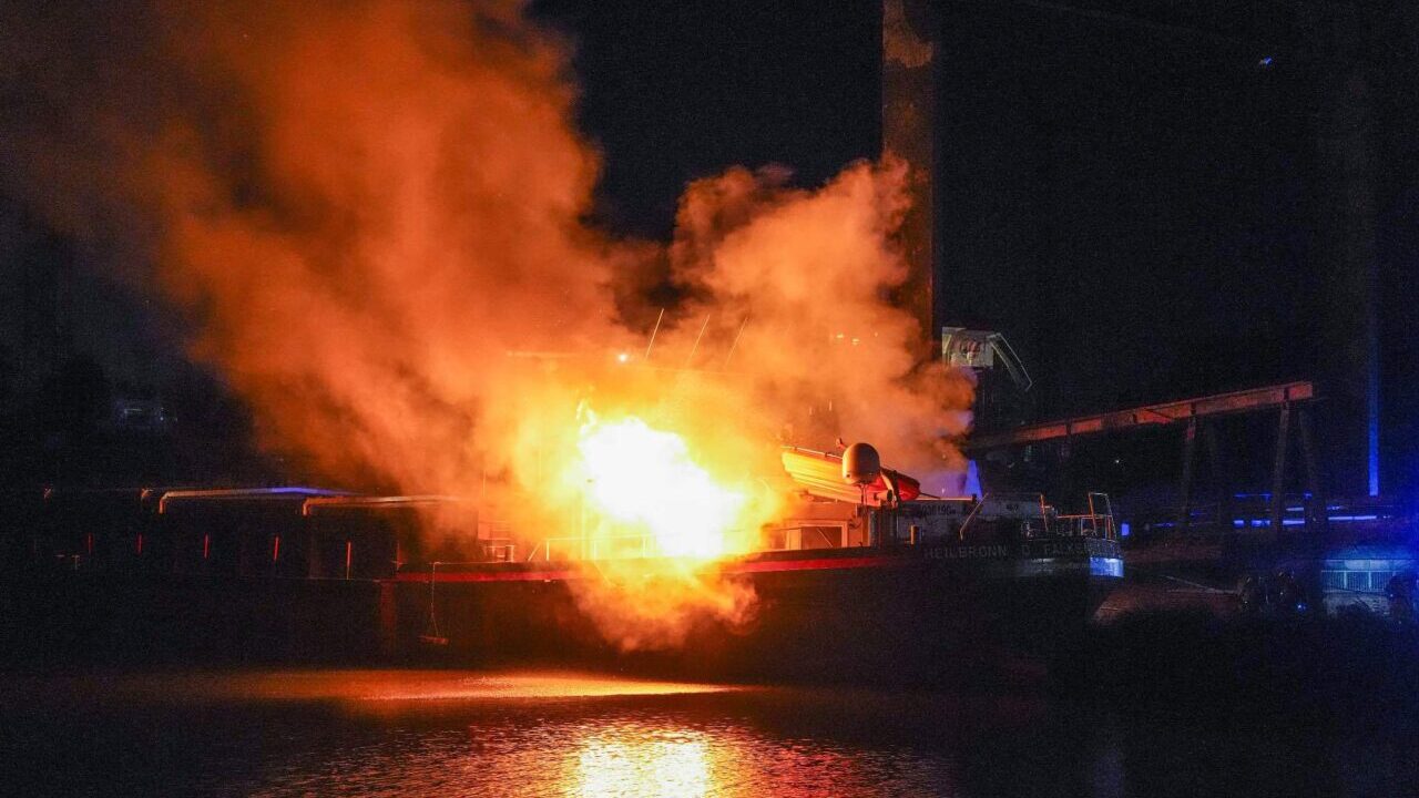 260813_Meter_opnieuwbrandinscheepvaartwaterhuizen1