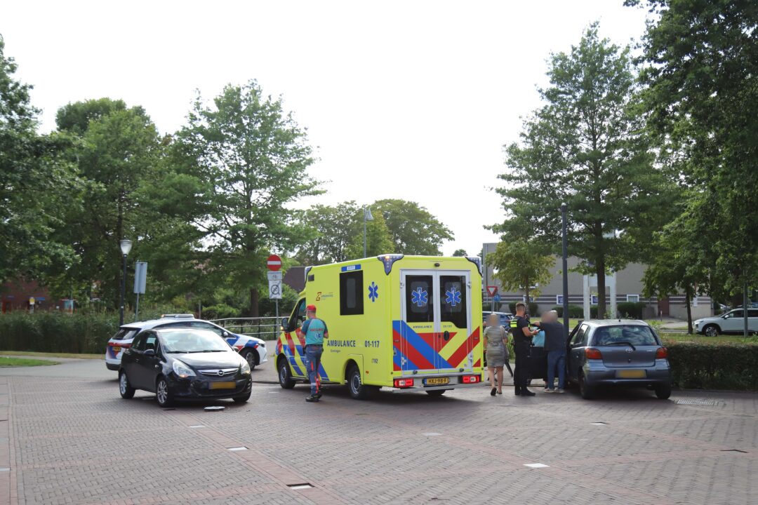 Botsing tussen twee auto’s op Gorecht-Oost, 112 bericht