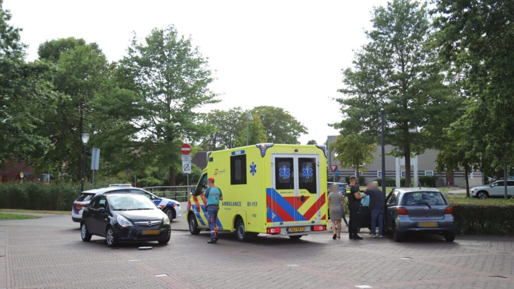Botsing tussen twee auto’s op Gorecht-Oost, 112 bericht