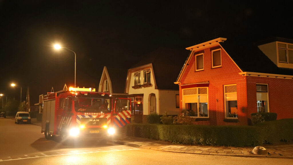 Brandweer nacontrole Burgemeester van Roijenstraat Hoogezand