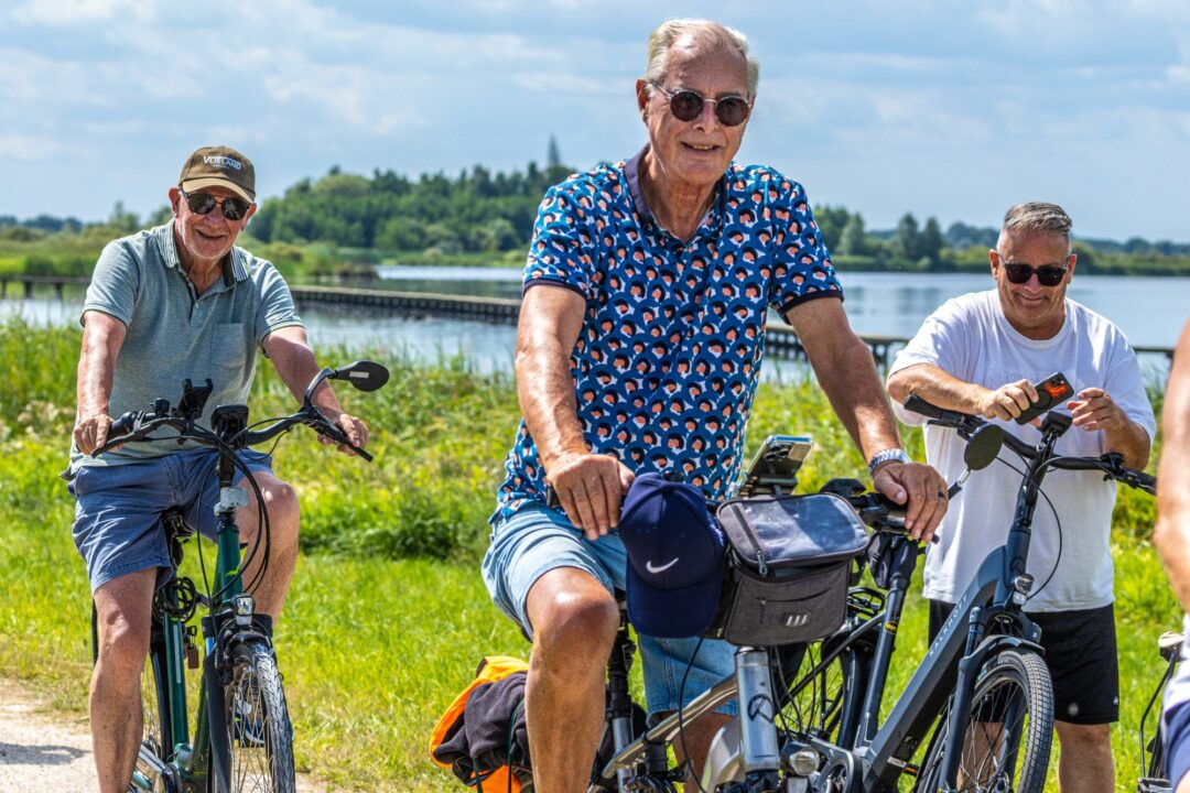 Roegwoldtocht 2026, groep fietsers - fotograaf Wilco van der Laan