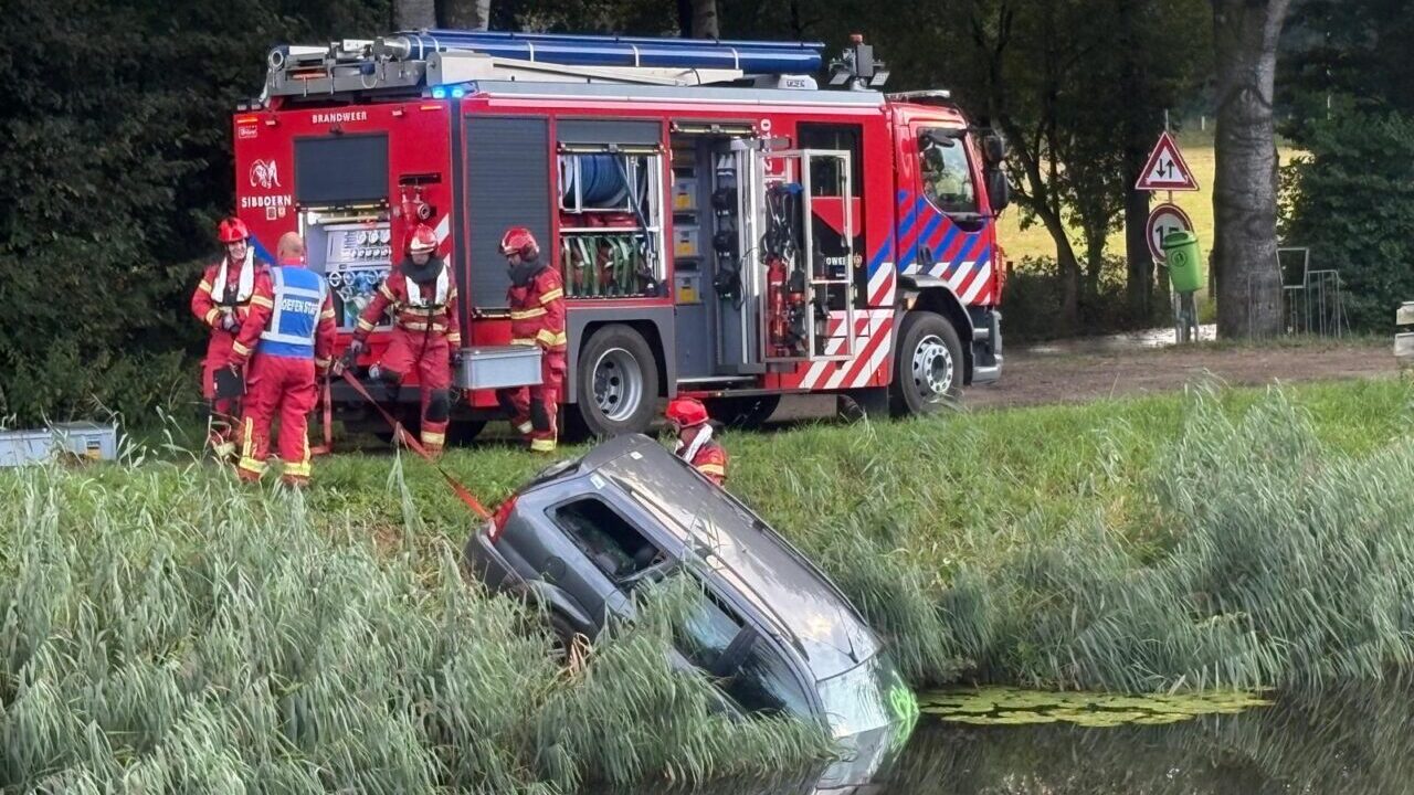Brandweeroefening Tjuchem