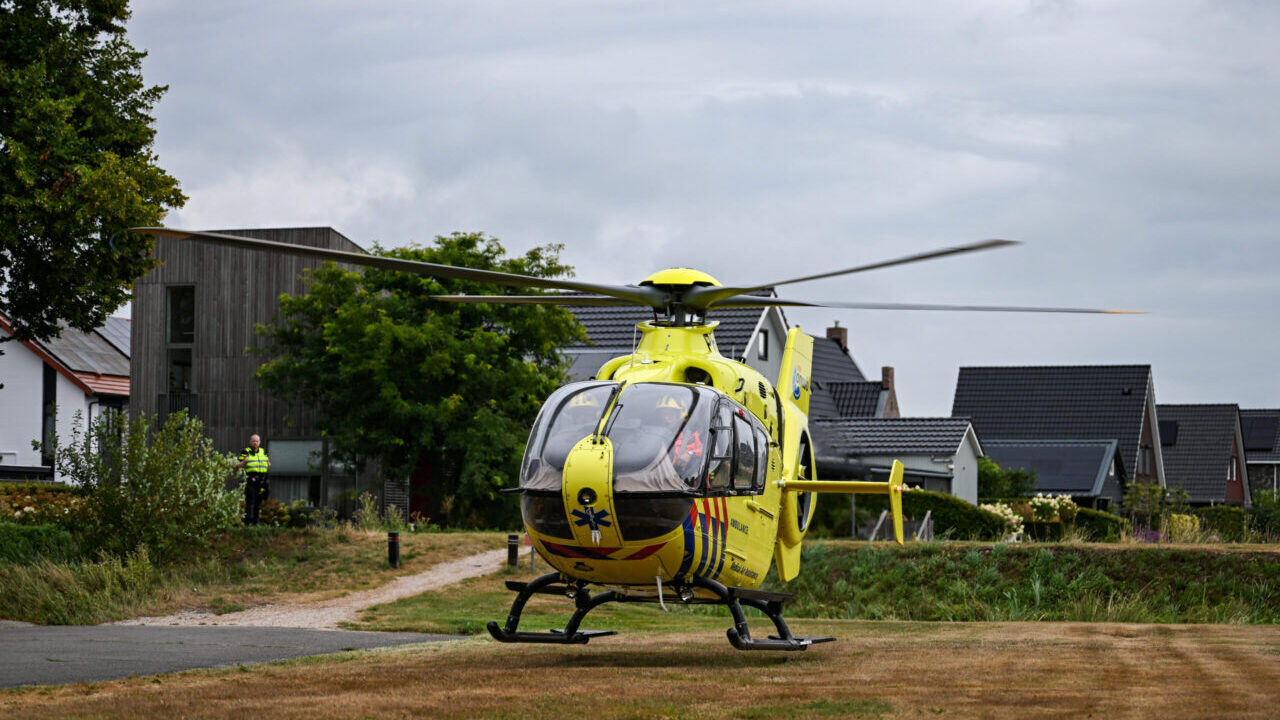 Traumahelikopter ingezet Parkstraat in Sappemeer
